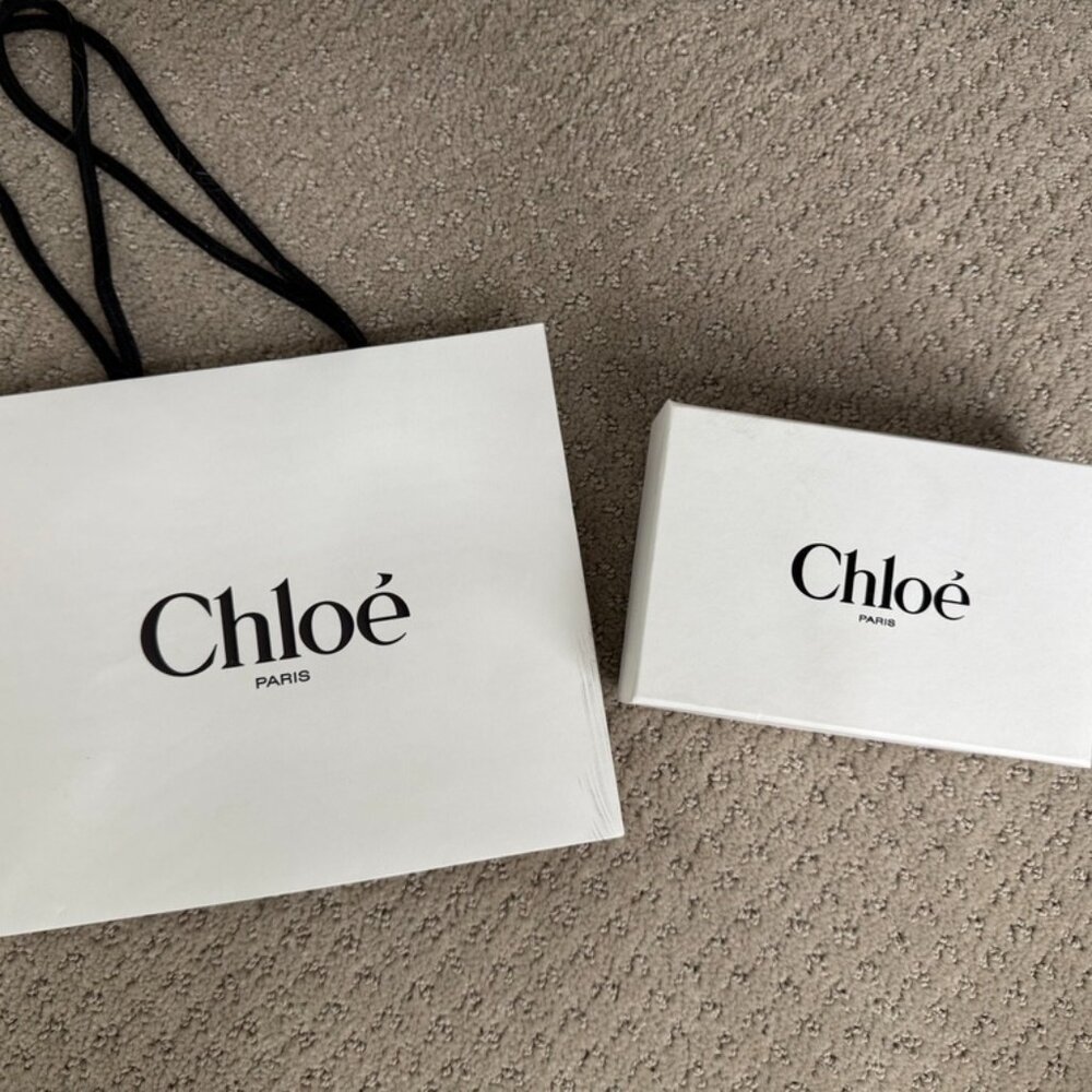 Chloe Gift Bag & Box Organize Closet - Picture 5 of 5